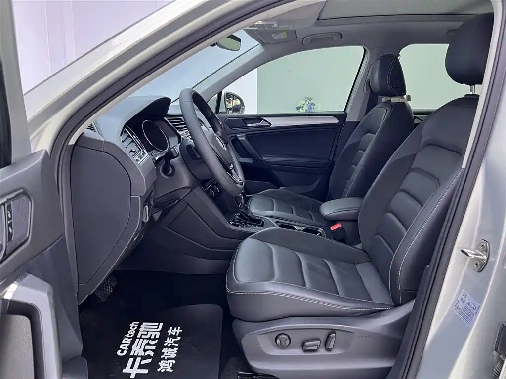 Volkswagen Tiguan L 2020 330TSI Auto 2WD Smart Luxury China VI фото 15