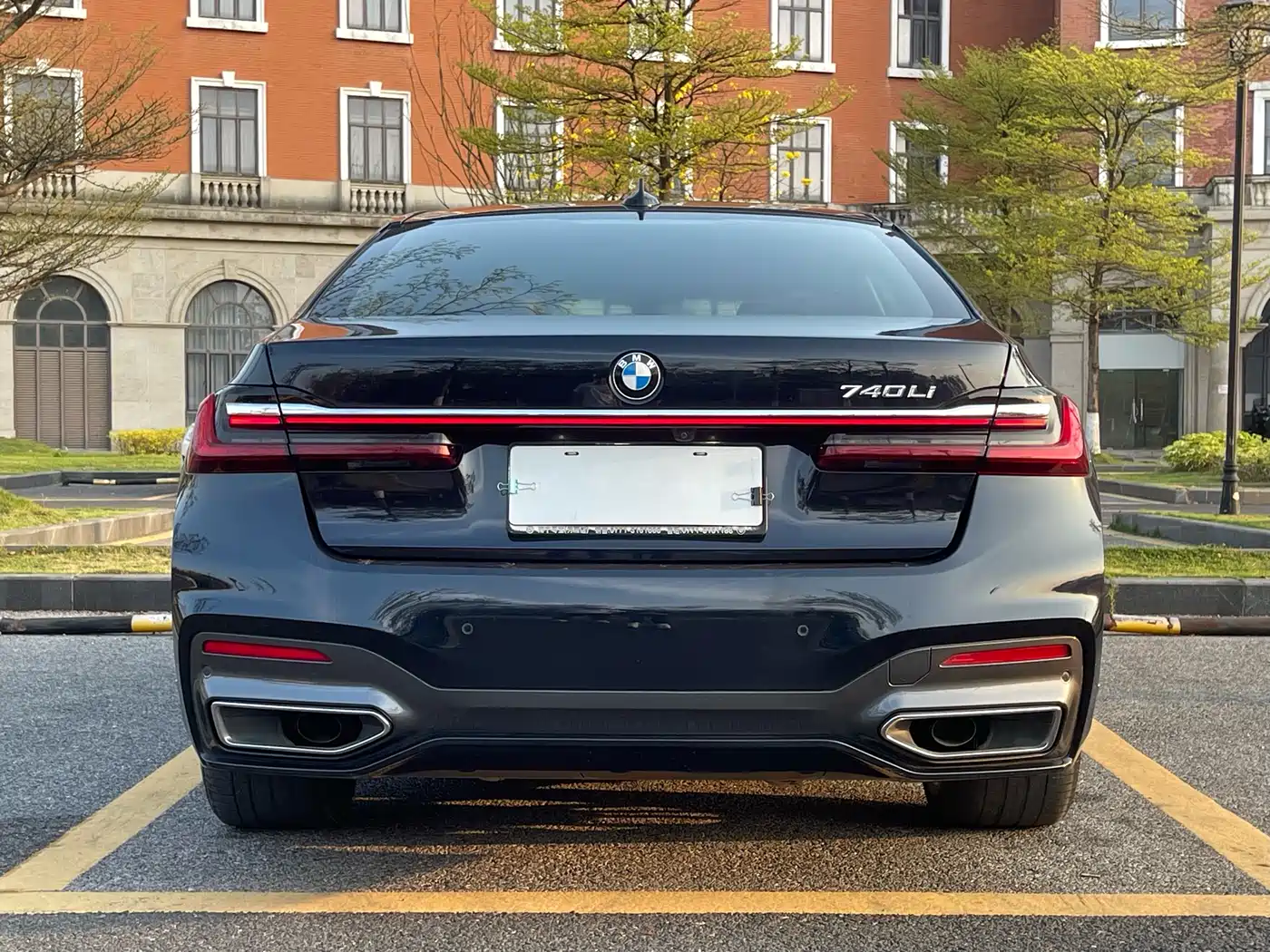 BMW 7 SERIES
