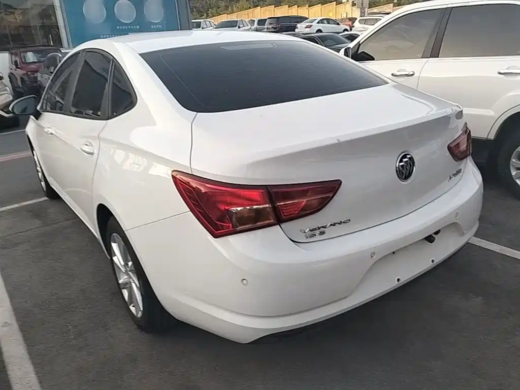 Buick Verano 2018 Sedan 15S Automatic Progressive фото 5