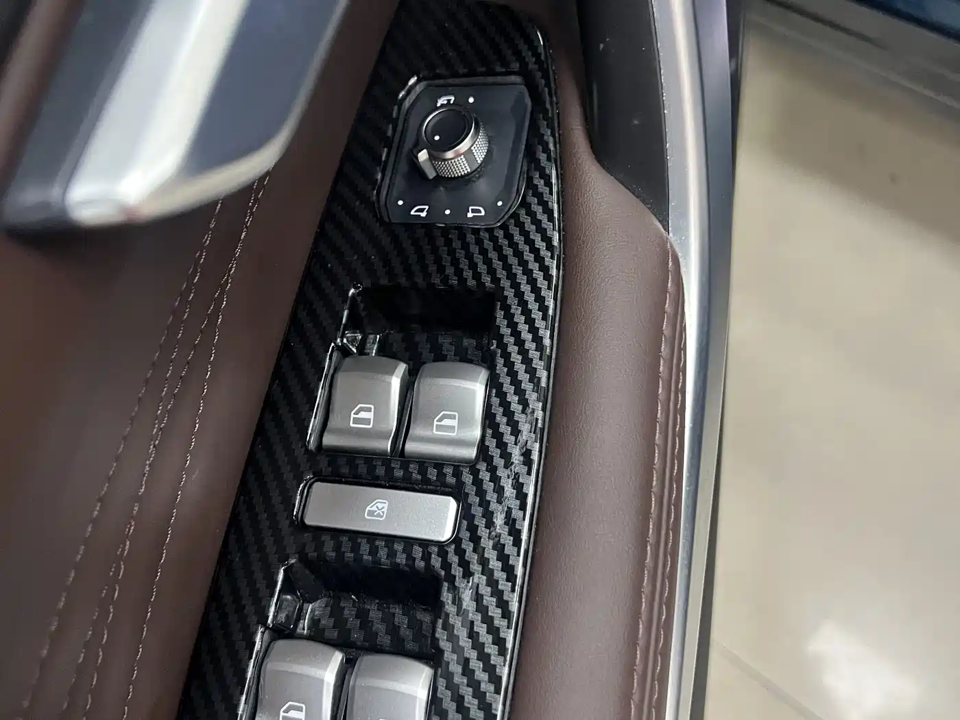 WEI PAI WEI BRAND VV7