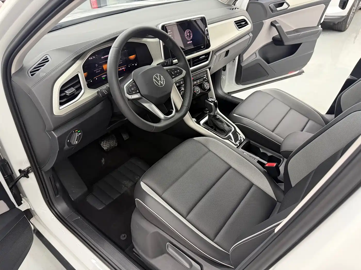Volkswagen T-ROC 2023 2023 280TSI DSG 2WD Time Edition