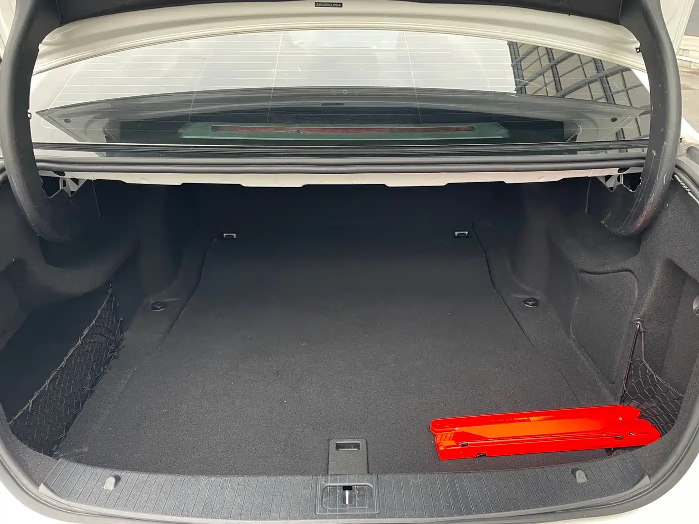 Mercedes-Benz E-Class 2015 Facelift E 200 L Sport фото 15