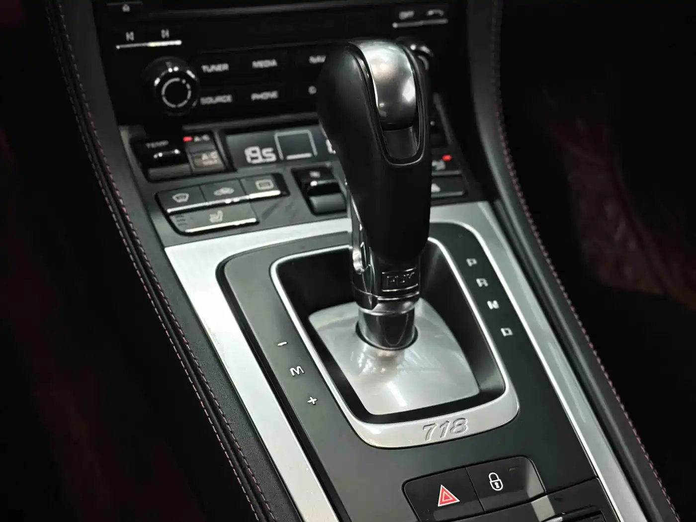 Porsche 718 2016 Cayman 2.0T фото 4