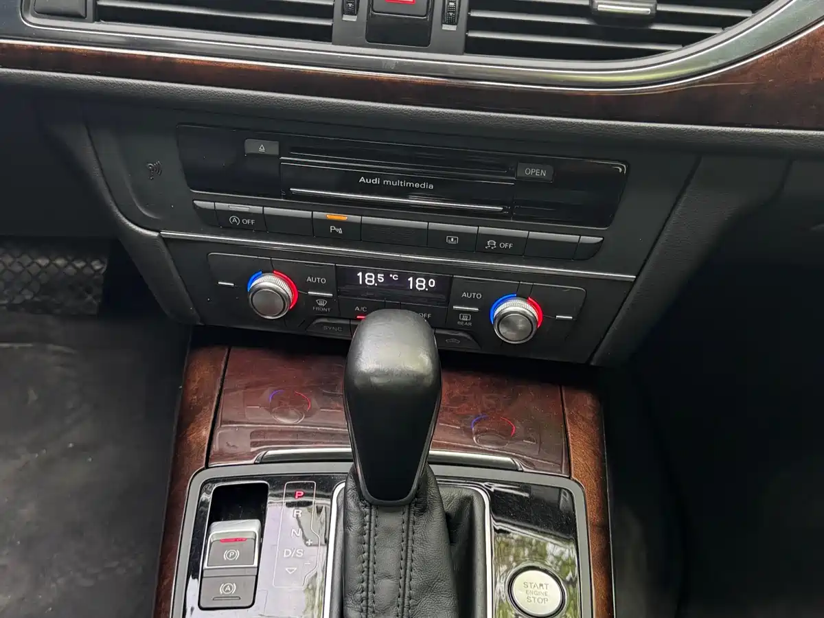 Audi A6L 2016 30 FSI Technology фото 10
