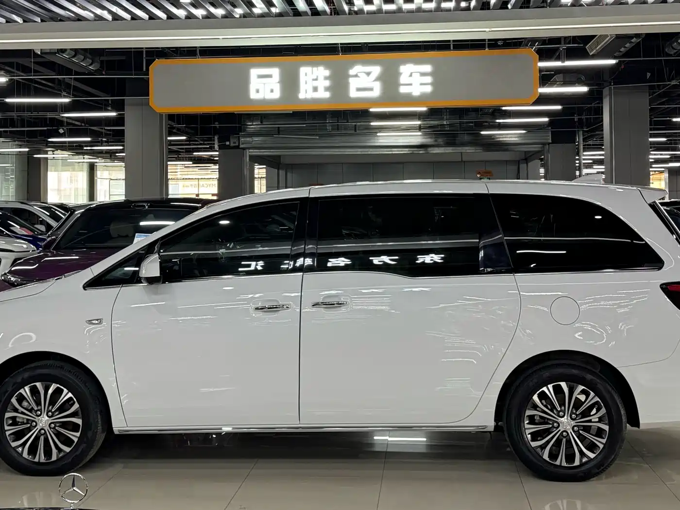 Buick GL8 2023 Facelift Land Business Class Luxury фото 3