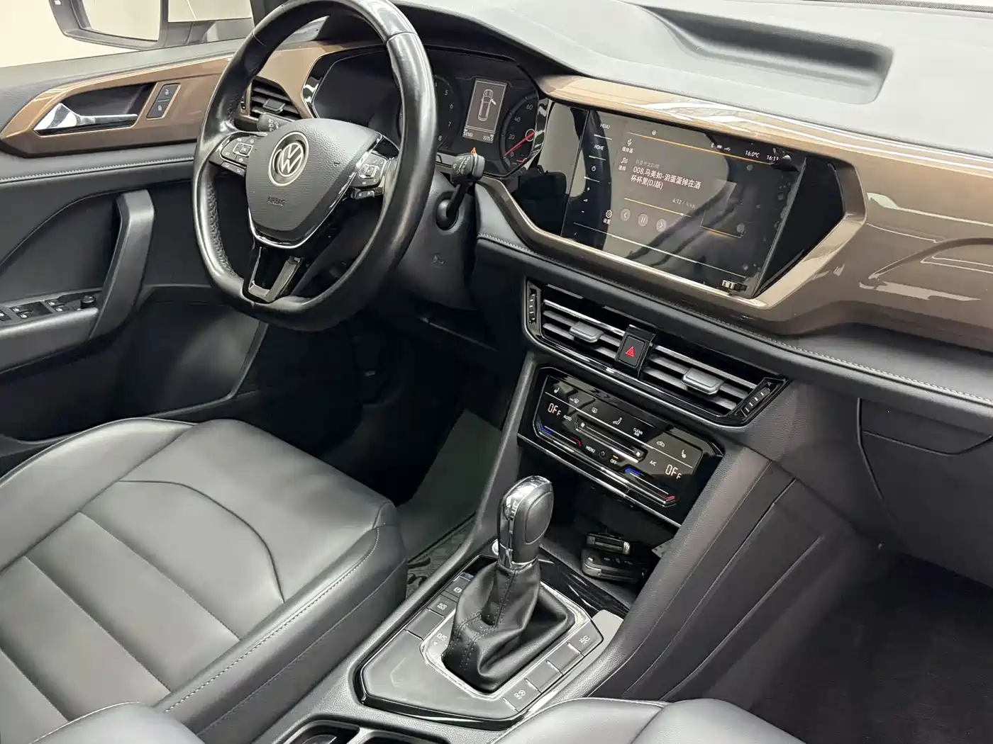 Volkswagen Tharu, миниатюра 16