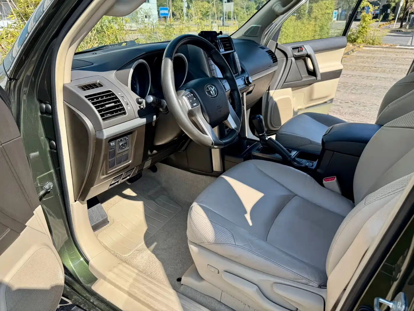 Toyota Prado (Import) 2010 2.7L Auto Luxury фото 4