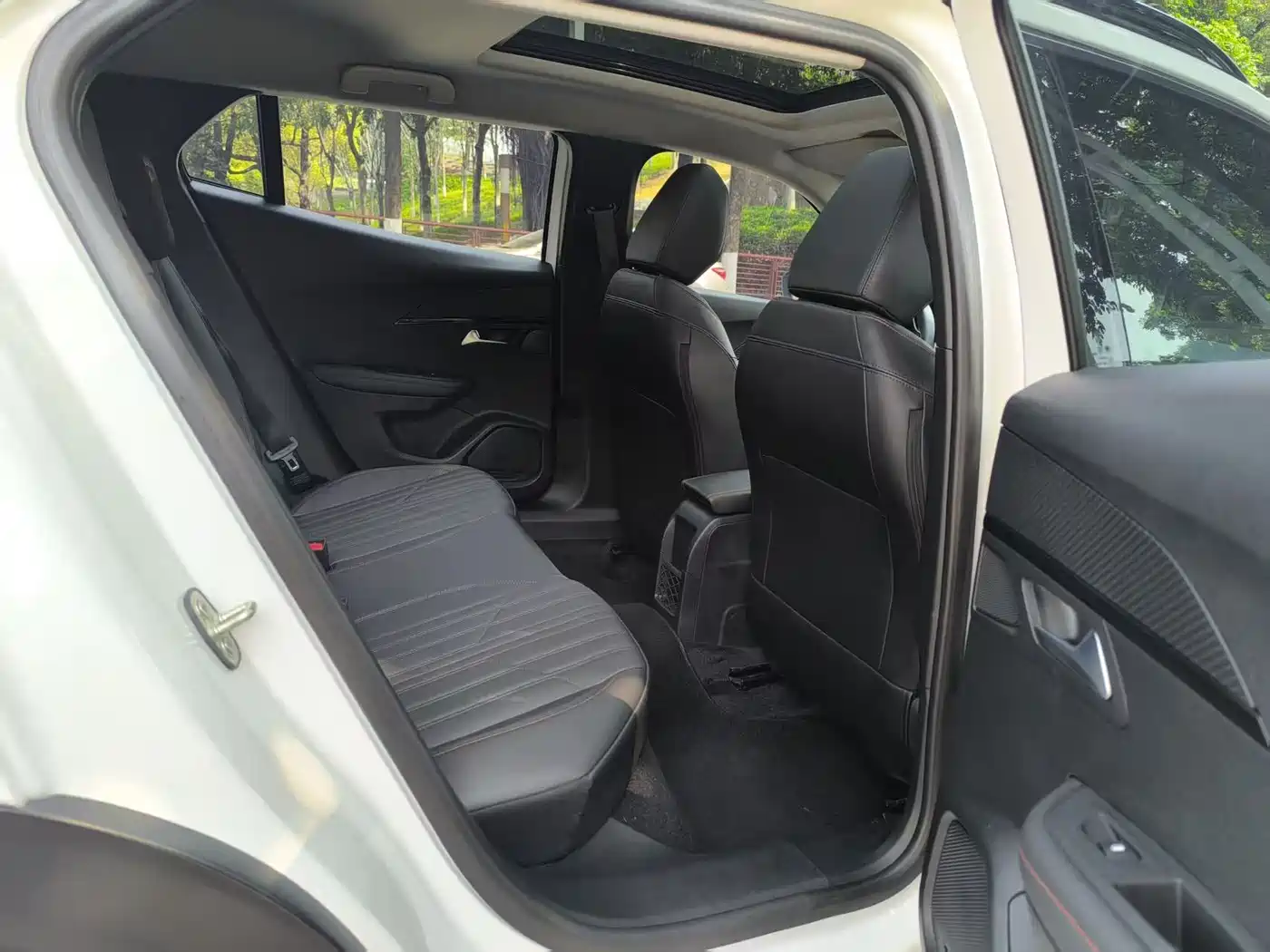 Peugeot 2008 2022 230THP THE ONE фото 12
