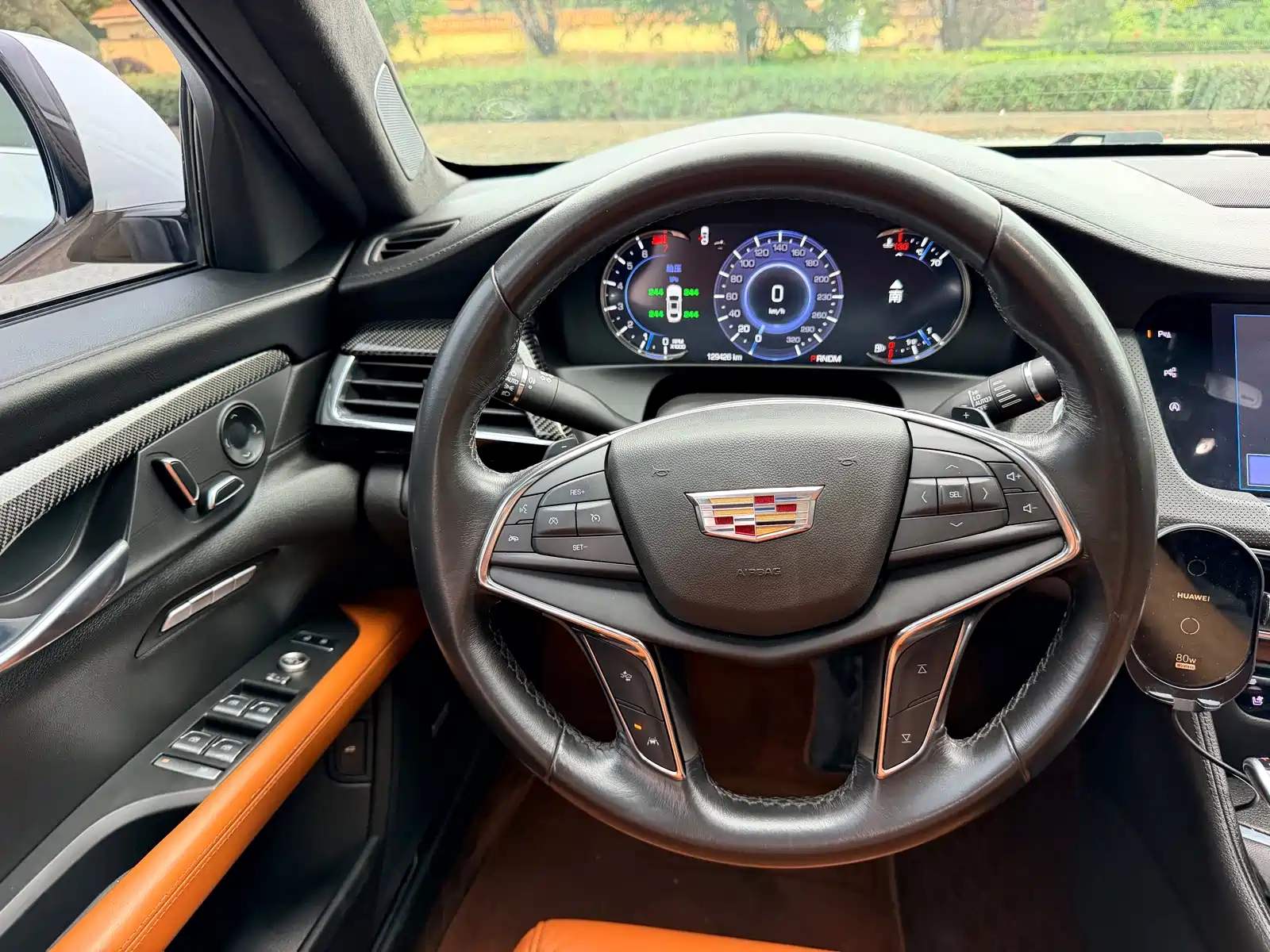 Фото 13 - Cadillac CT6