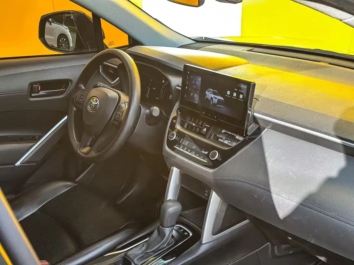 Фото 8 - Toyota Corolla Cross
