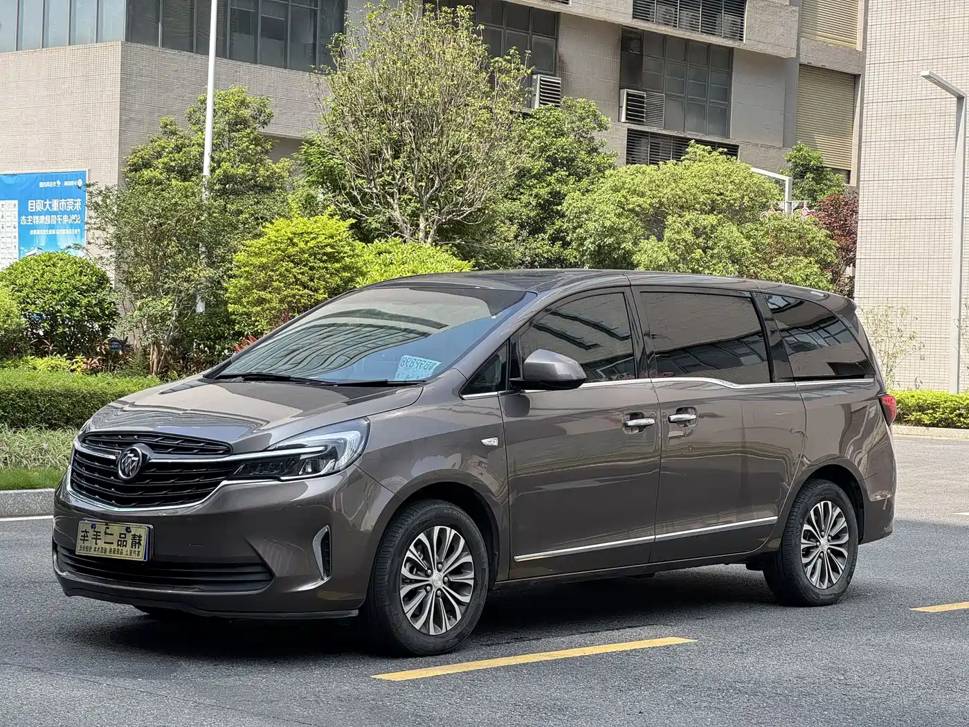 Buick GL8 2020 Model Land Business Class 652T Luxury фото 3