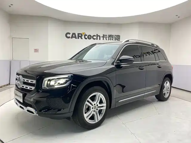 MERCEDES-BENZ GLB