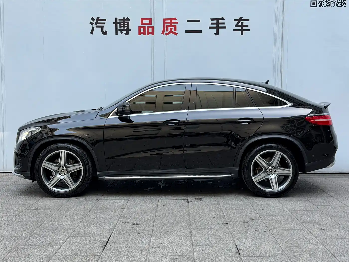 Mercedes-Benz GLE Coupe 2015 GLE 320 4MATIC Coupe SUV фото 4