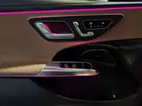 Photo 5 - Mercedes-Benz E-Class