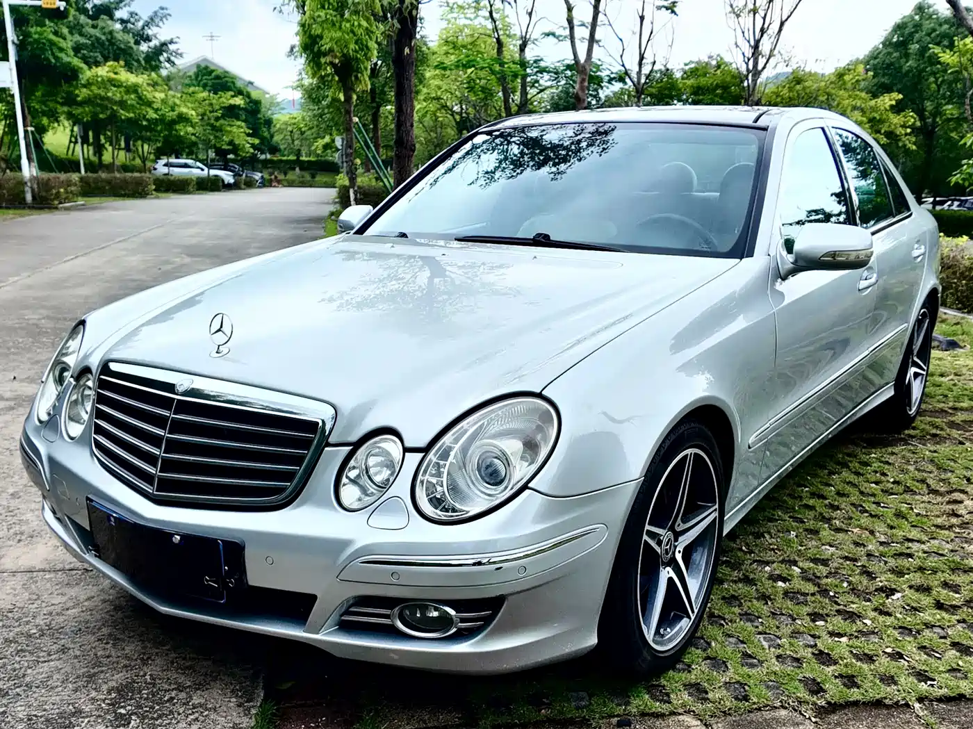 Mercedes-Benz E-Class 2008 Model E 280 Personality Sport Edition фото 27
