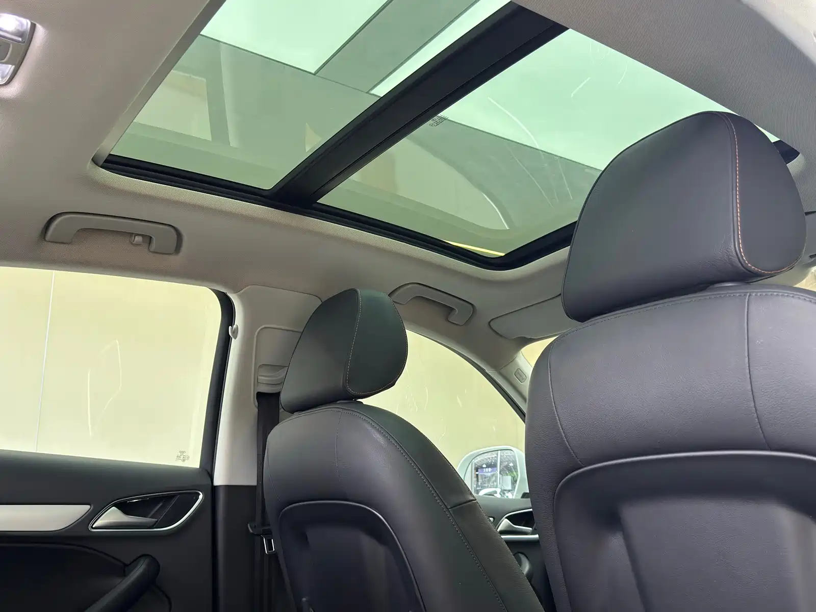 Фото 18 - Audi Q3