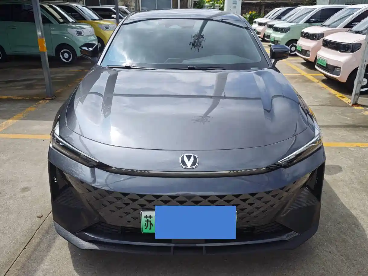 Changan UNI-V iDD 2026 2024 Blue Whale Smart iDD 136km Smart Cool
