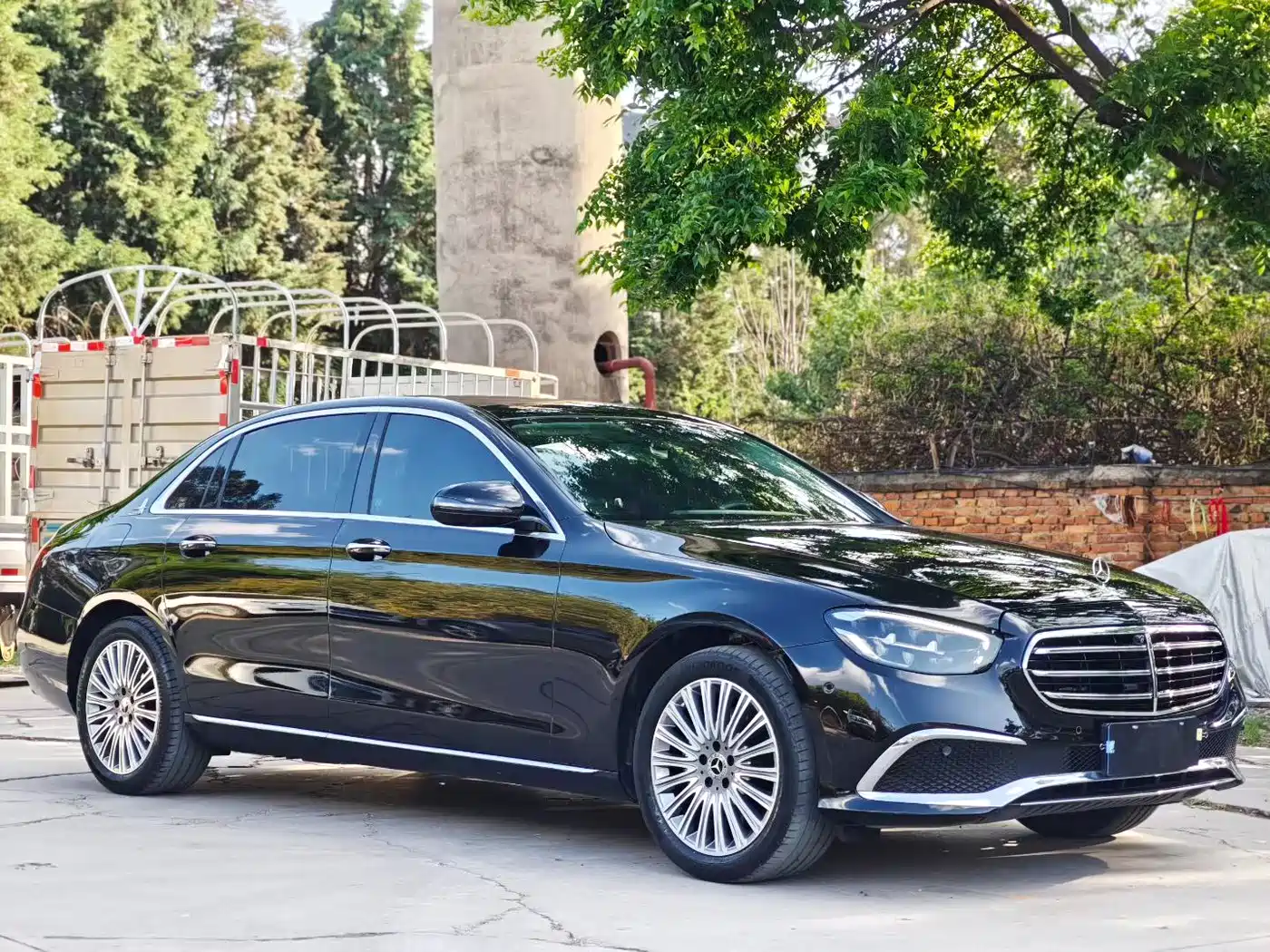  E CLASS