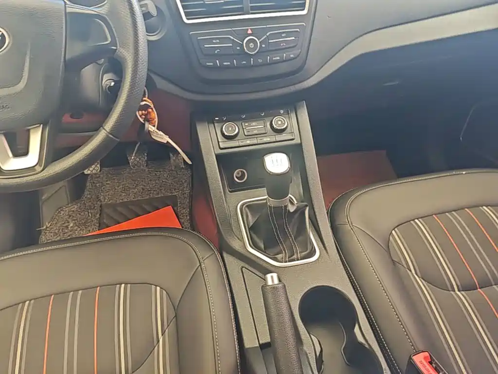 Besturn X40 2017 2017 1.6L Manual Luxury