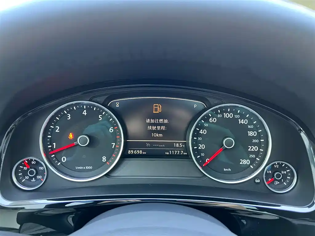 Volkswagen Touareg 2017 3.0TSI Explorer Edition фото 12