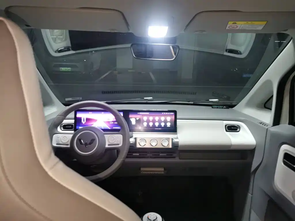 Wuling Motors Wuling Air ev 2023 2023 4-Seat Advanced Edition