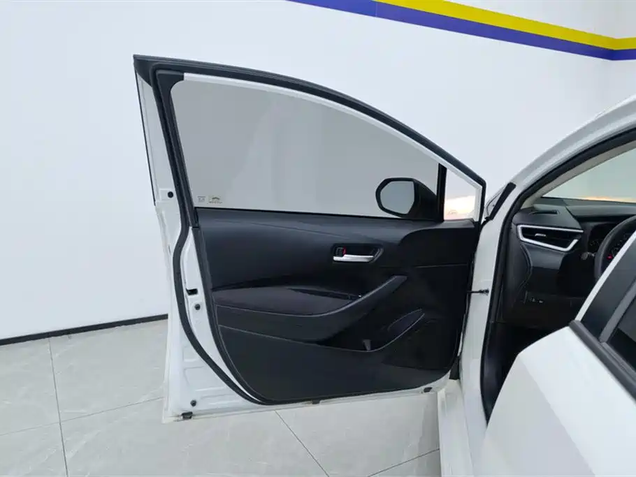 Toyota Corolla 2019 1.2T S-CVT GL-i Elite Edition фото 7