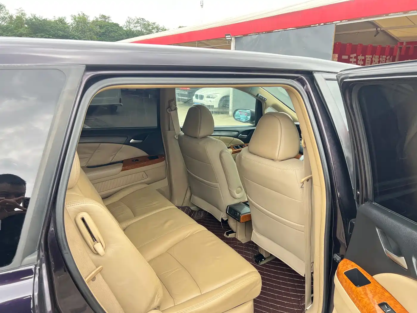 Фото 18 - Honda Odyssey