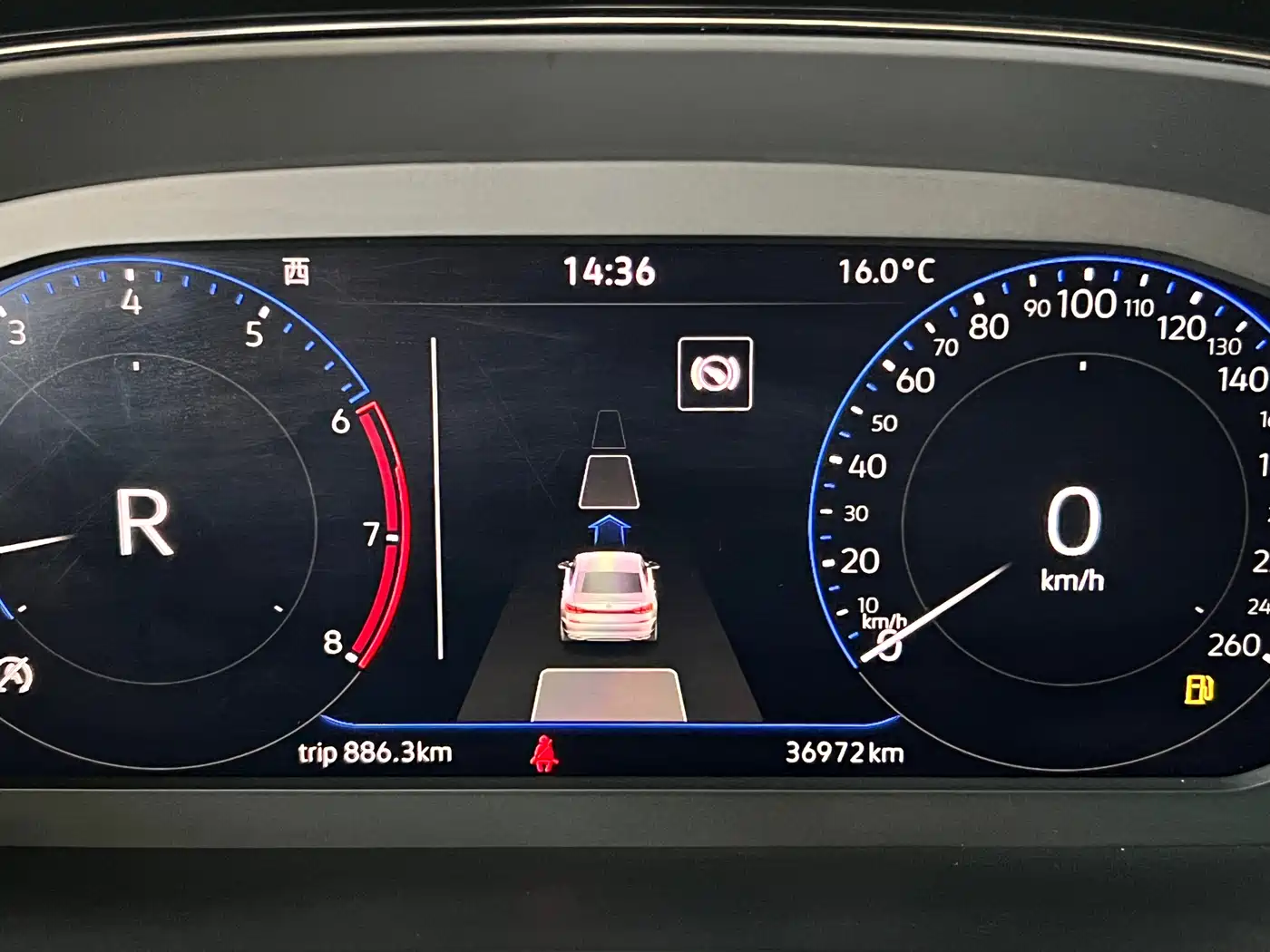 Volkswagen Passat 2022 330TSI Luxury Edition фото 17