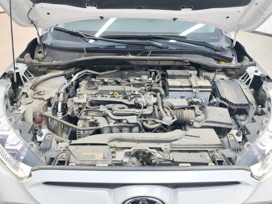 Toyota Frontlander 2022 2.0L CVT Luxury PLUS Edition фото 10