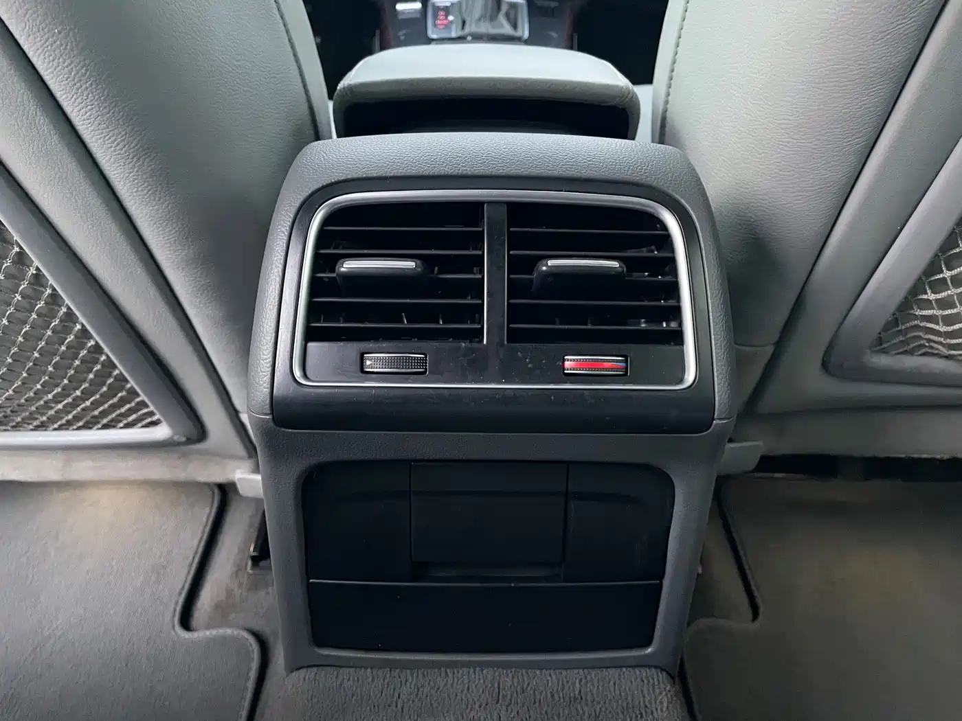 Audi A4L 2015 35 TFSI Auto Comfort фото 13