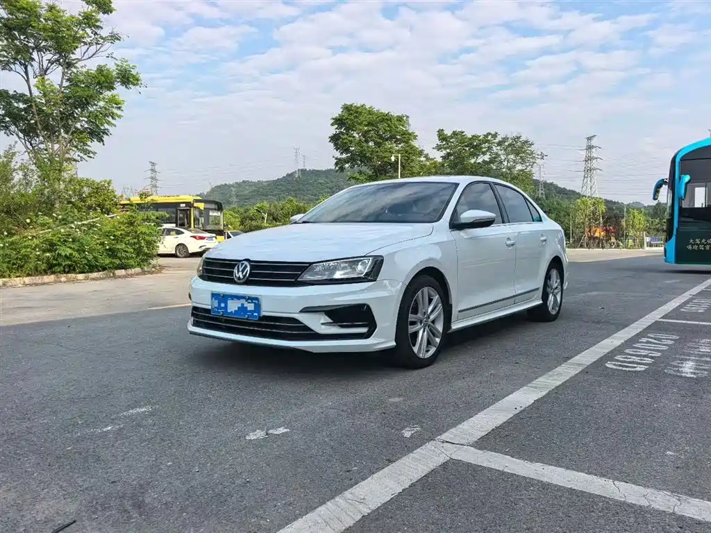 Volkswagen Sagitar 2018 280TSI DSG Spark Edition