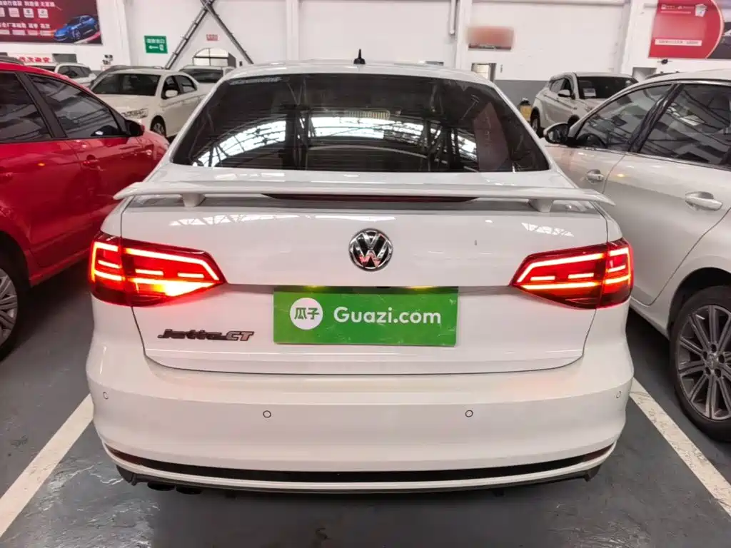 Фото 6 - Volkswagen Sagitar