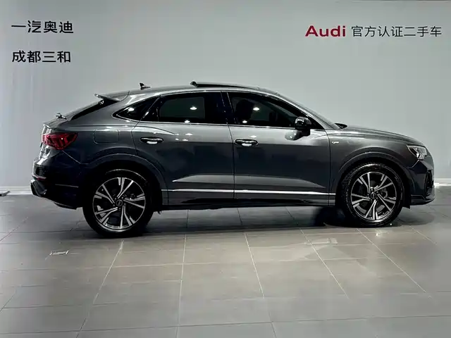 Audi Q3 Sportback 2023 40 TFSI Fashion — фото 3