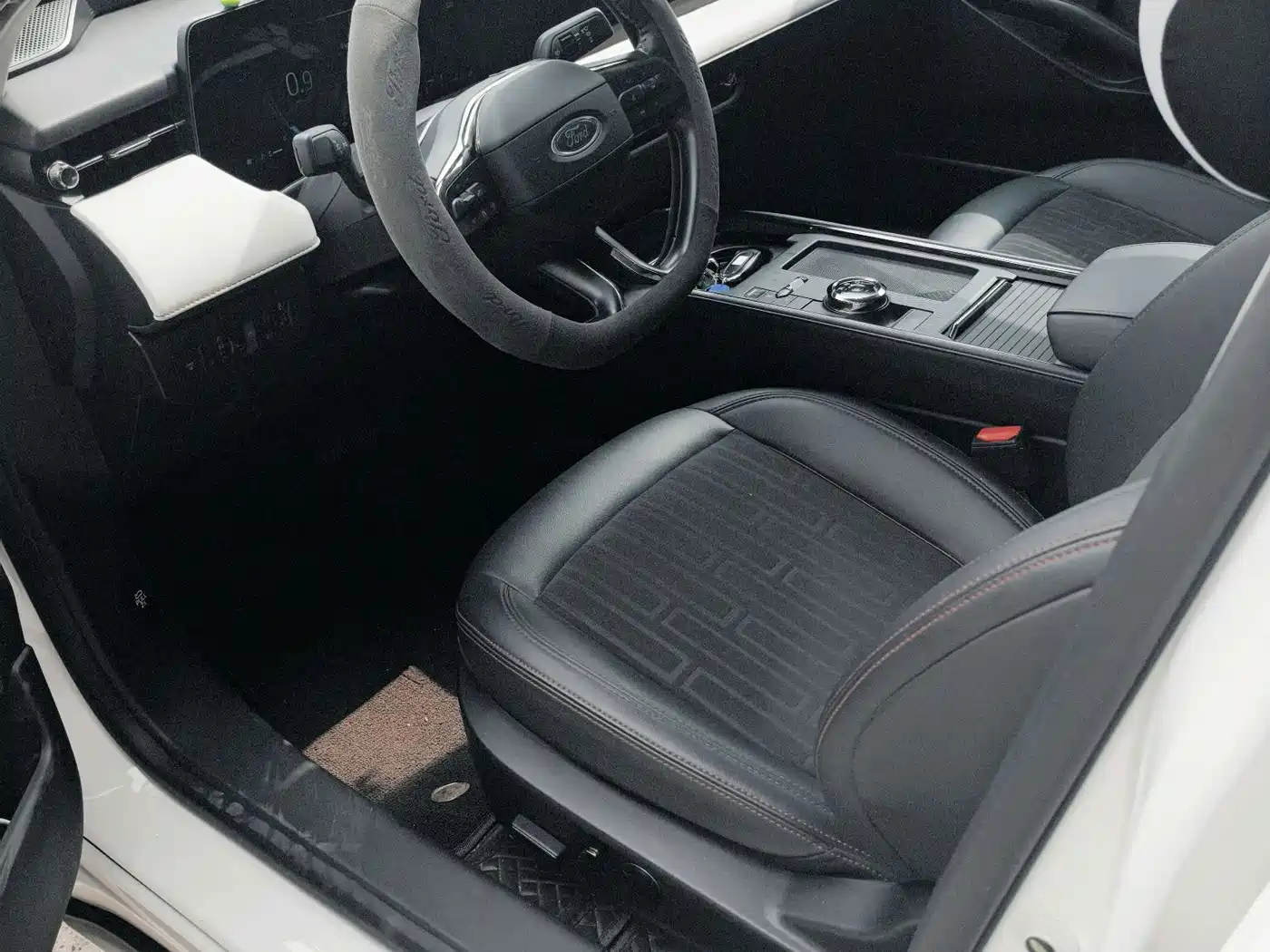 Фото 4 - Ford Mondeo