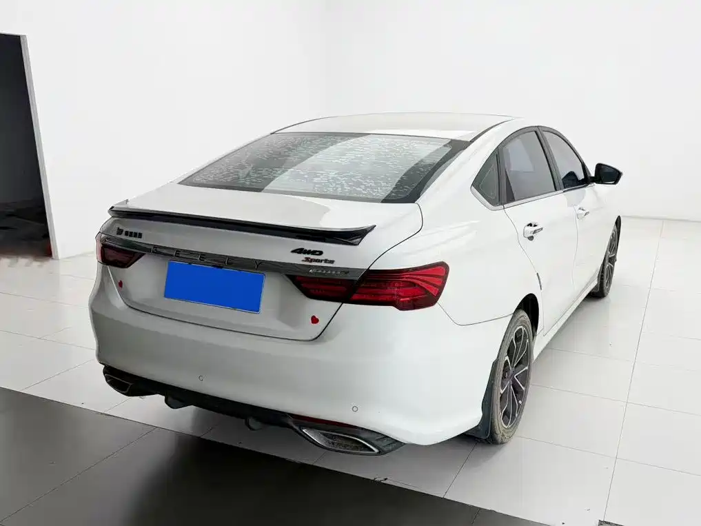 Фото 9 - Geely Binrui