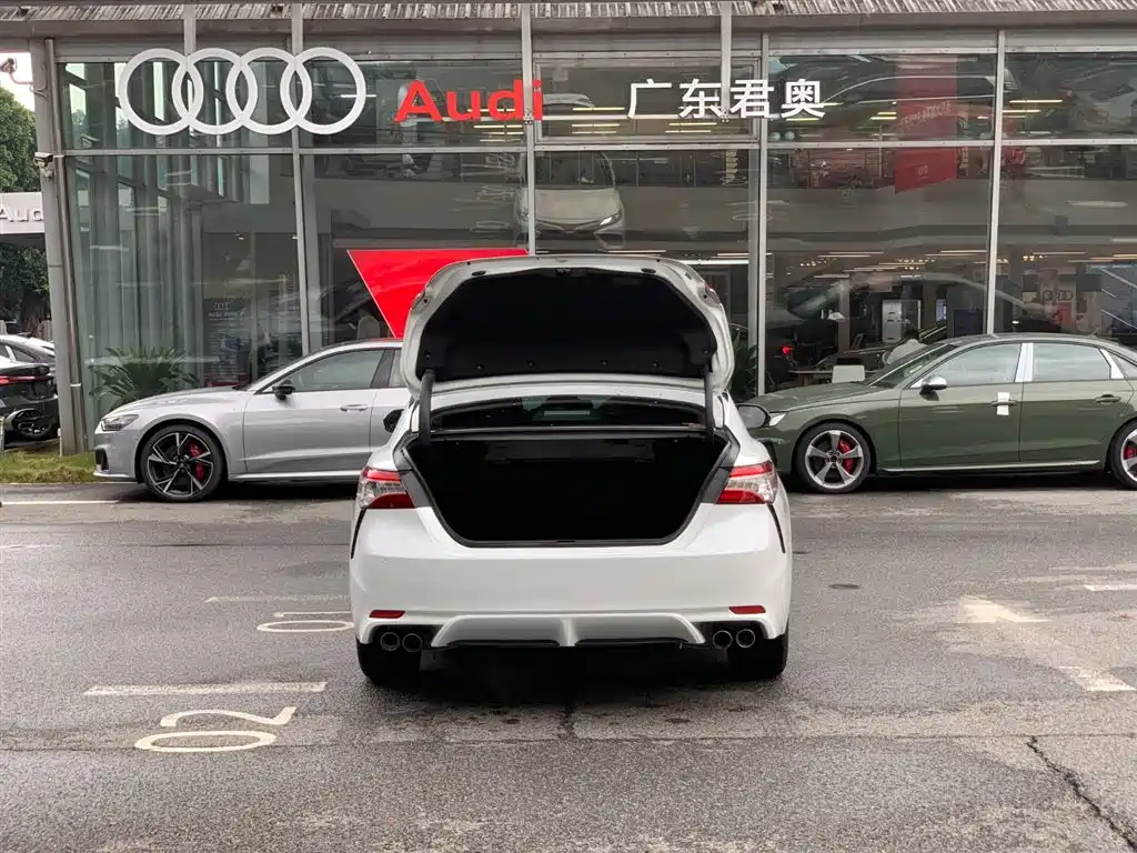 Toyota Camry 2021 2.0S Sporty Edition фото 6
