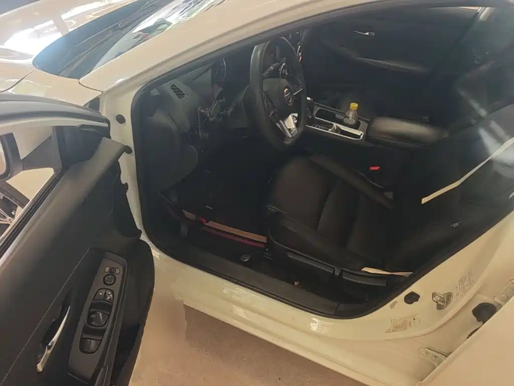 صورة 16 - Nissan Sylphy