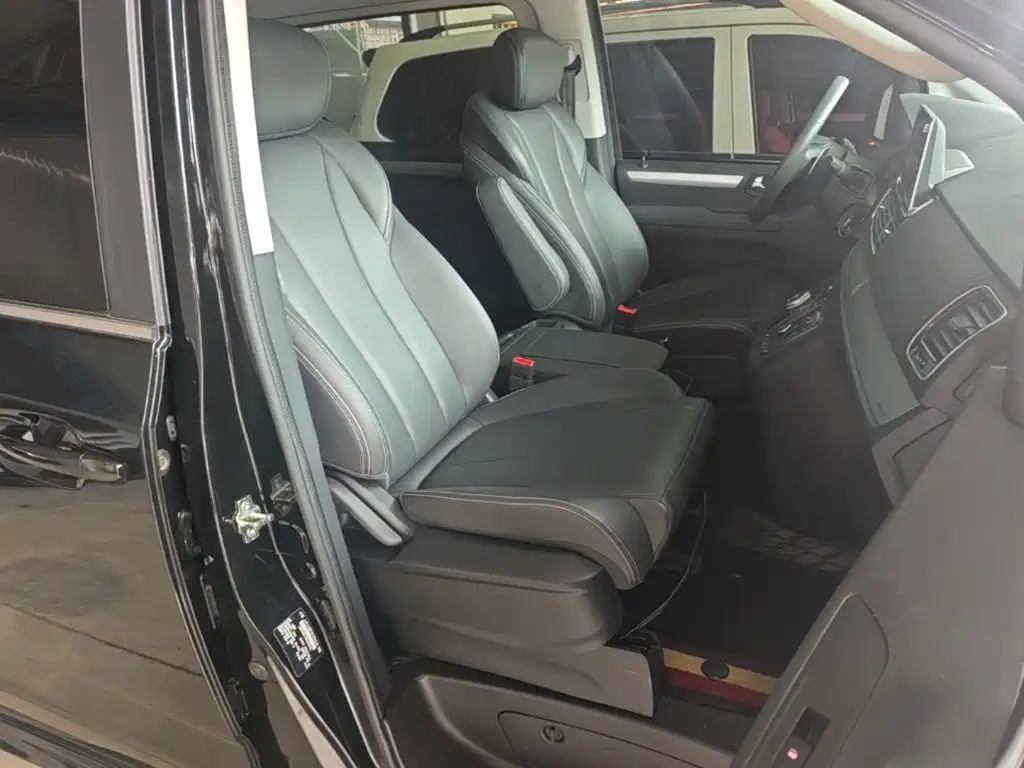 Maxus G20 2024 2023 Facelift ES 2.0T Gasoline Automatic Value Edition