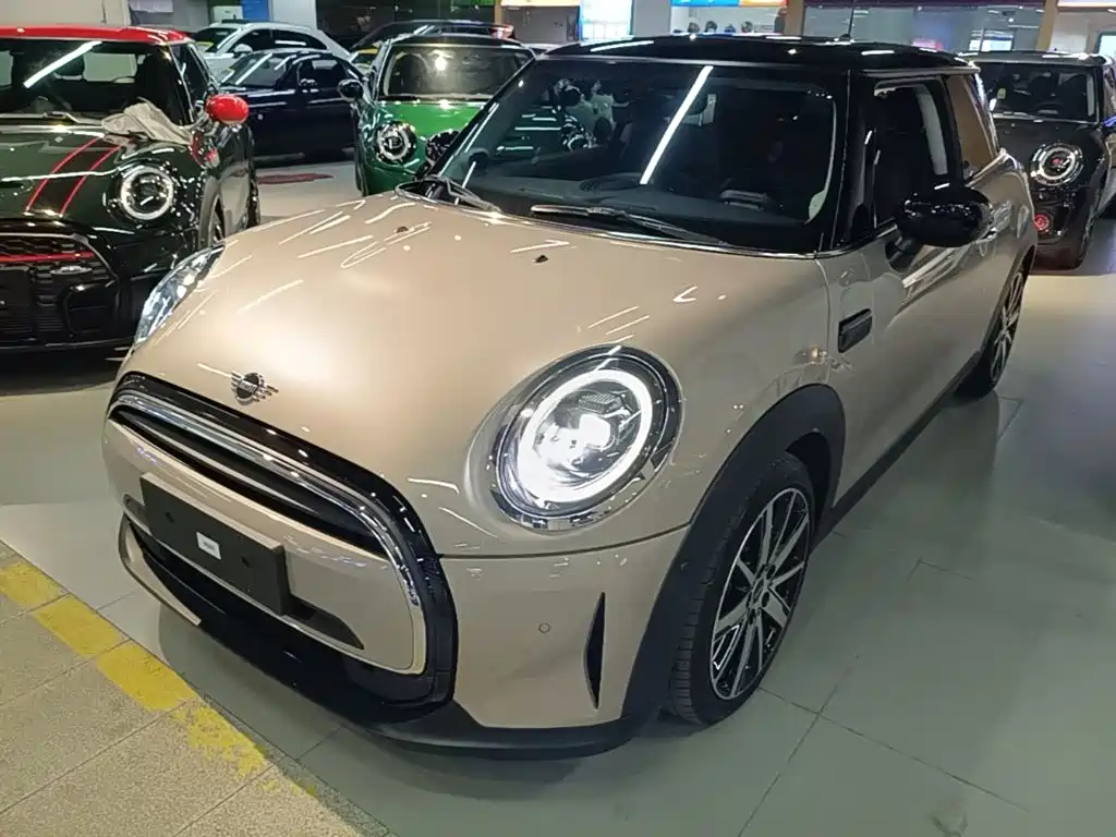 MINI MINI 2023 Facelift 1.5T COOPER Artist