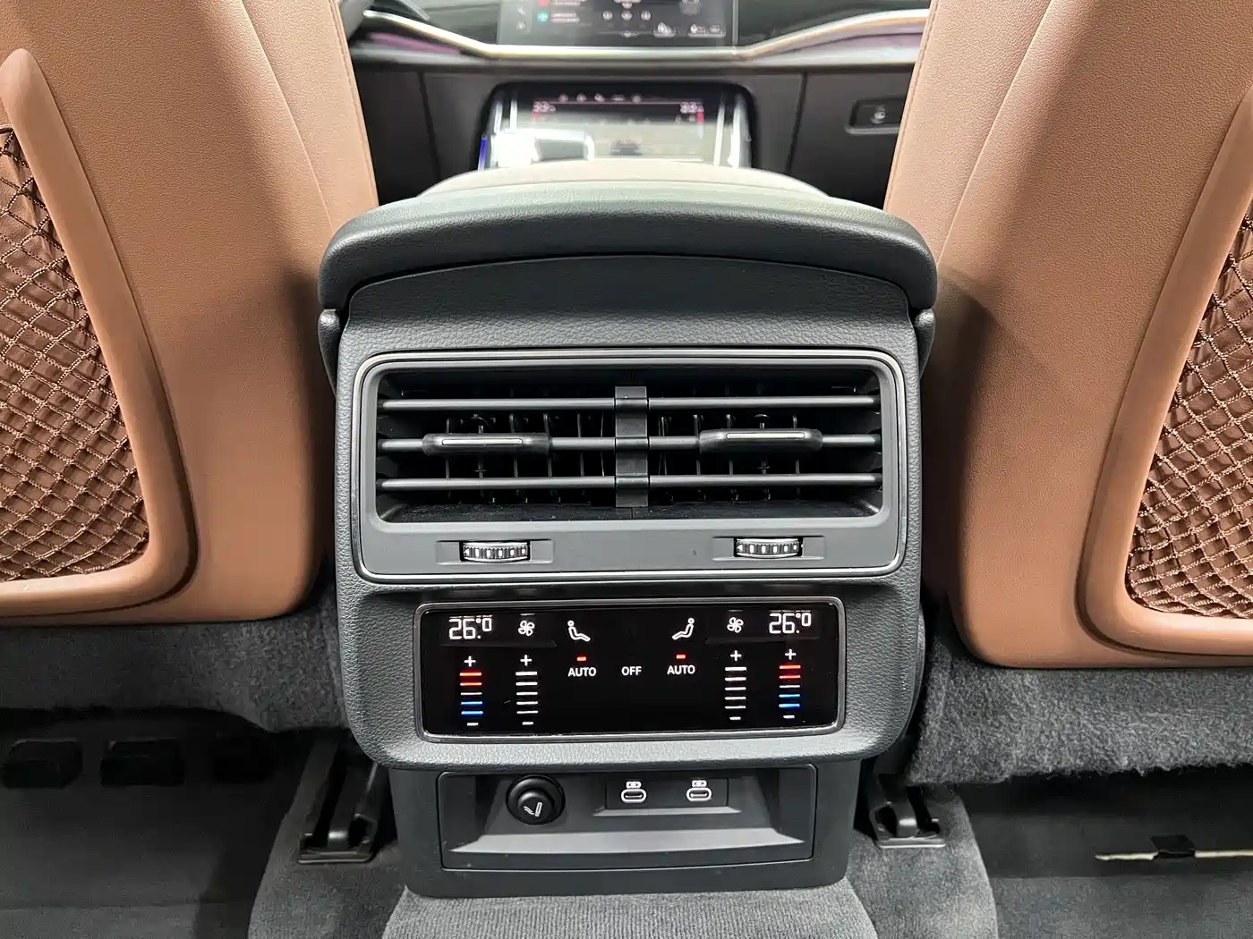Audi Q8 2021 2022 55 TFSI Luxury Dynamic