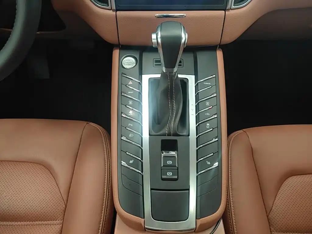 Zotye SR9 2018 2017 2.0T Auto Ultimate Heart Edition