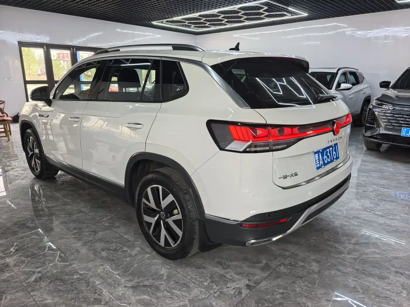 Volkswagen Tayron 2023 280TSI 2WD Luxury Plus Advanced Edition фото 4