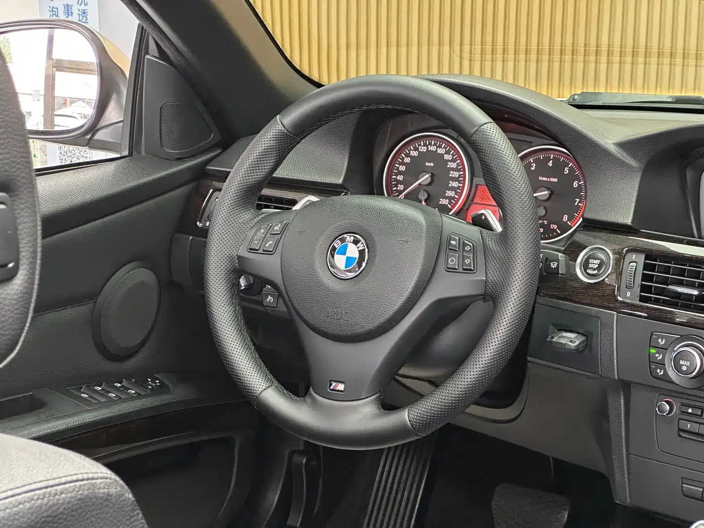 BMW 3 Series (Import) 2012 2011 335i Convertible Coupe