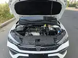 Фото 20 - Roewe i5