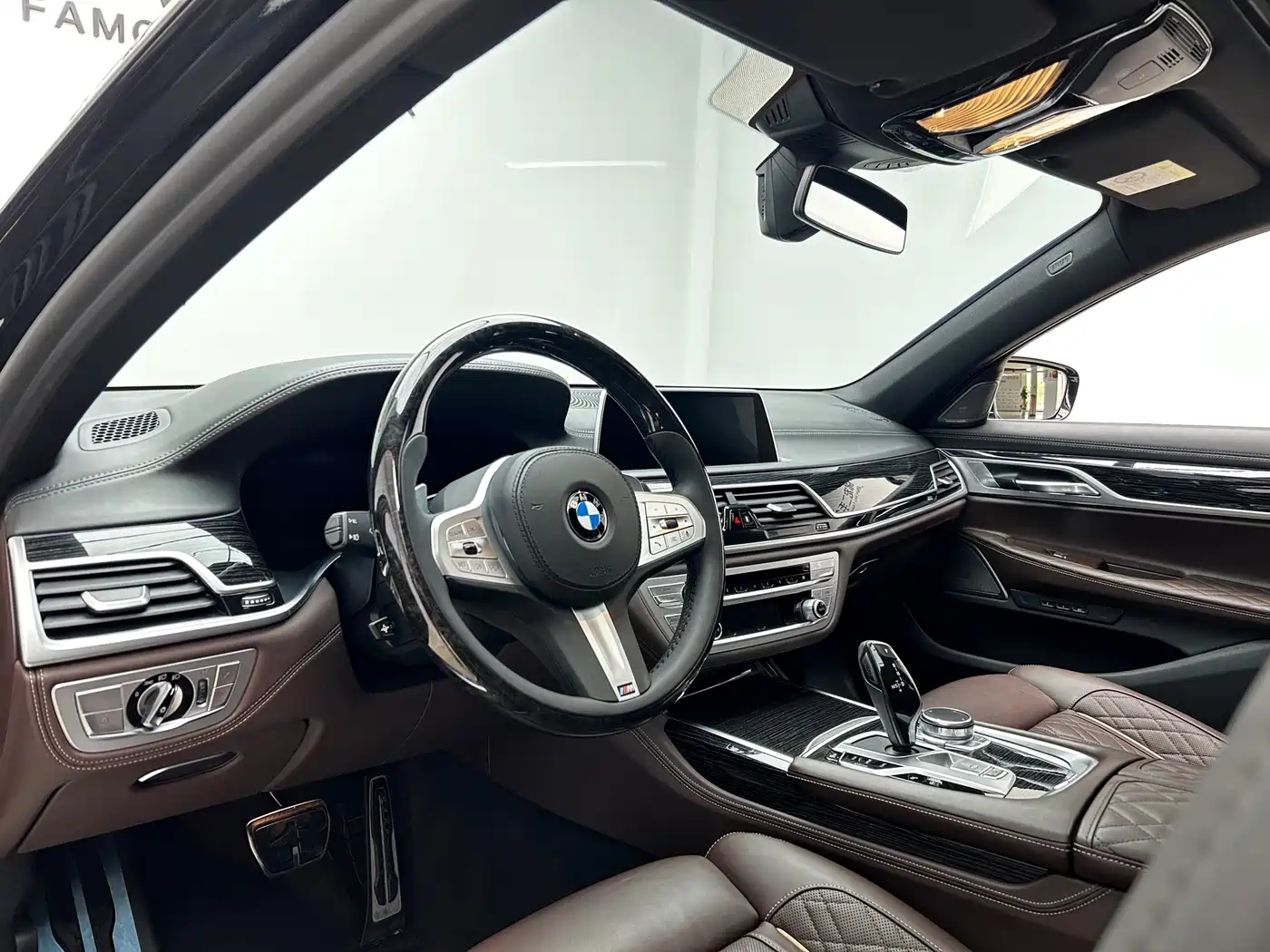 BMW 7 Series 2021 Model 730Li M Sport Package фото 6