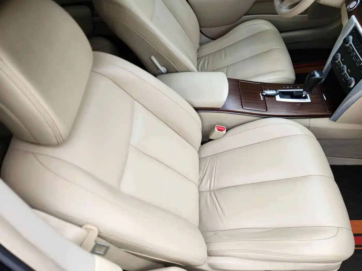 Nissan Teana 2011 Duke 3.5L XV VIP Prestige Edition фото 18