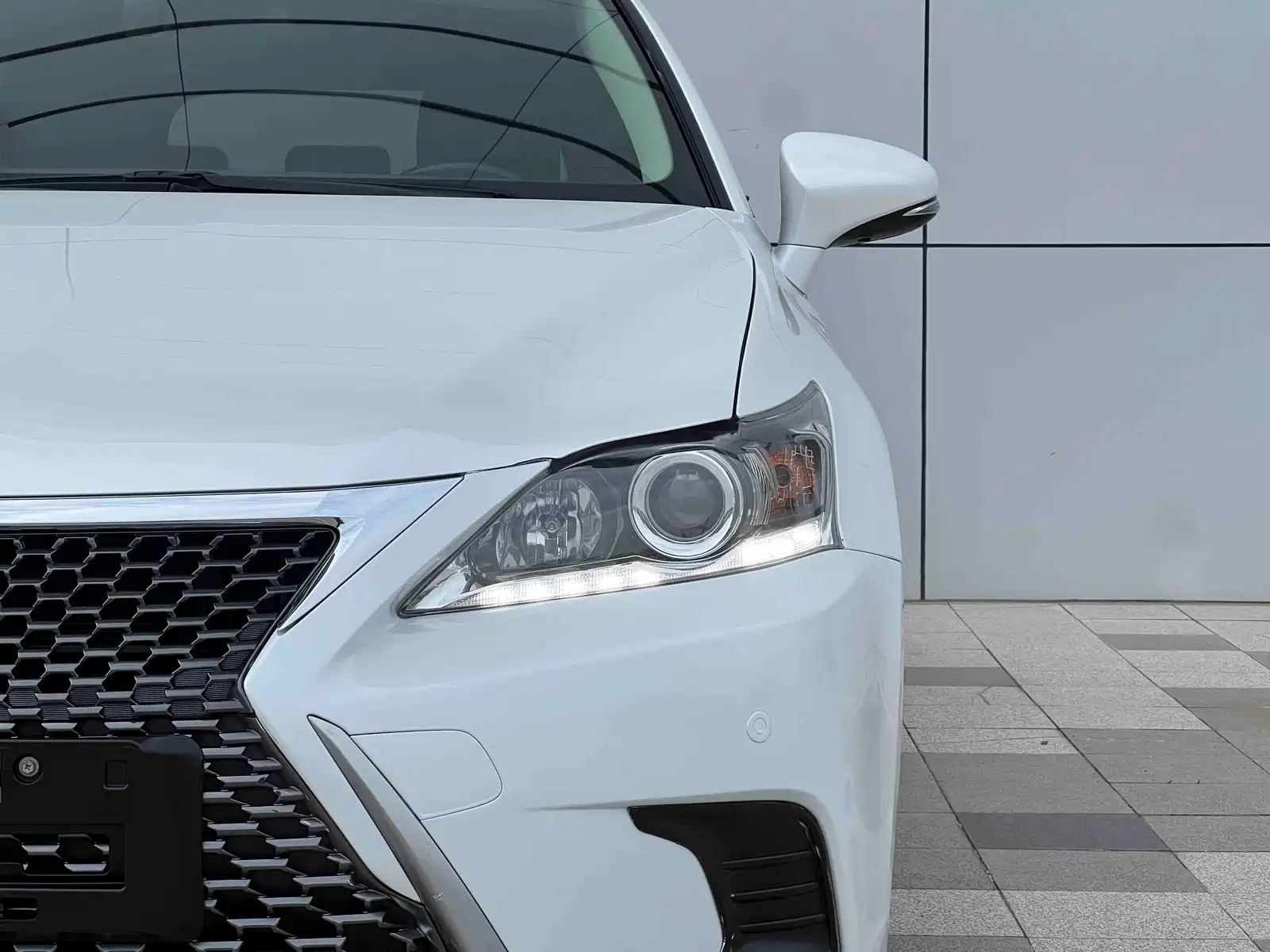 Фото 30 - Lexus CT