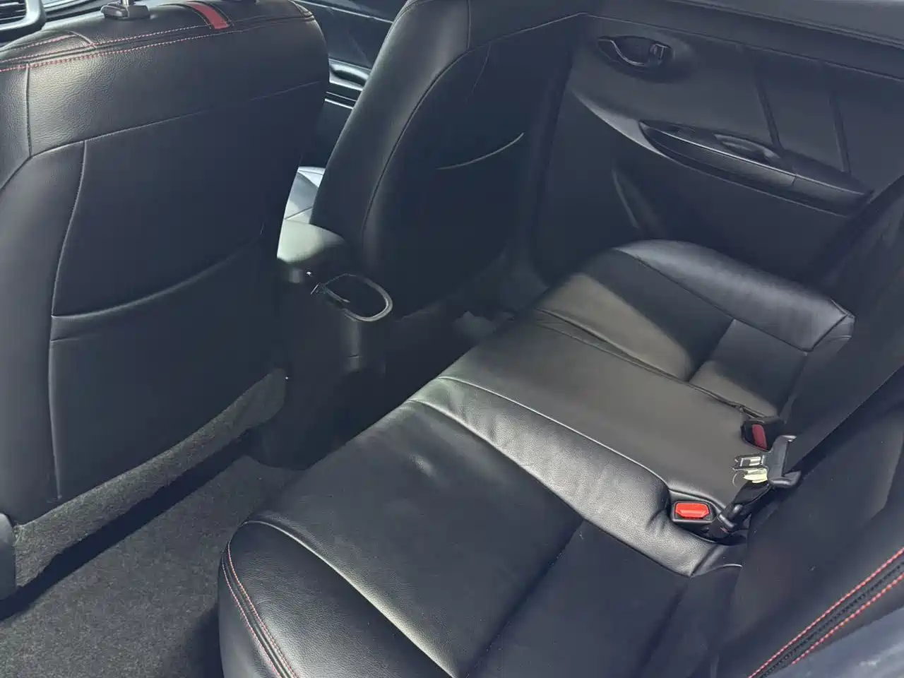 Toyota YARiS L Zhi Xuan 2022 Zhi Xuan X 1.5L CVT Leading PLUS Edition фото 11