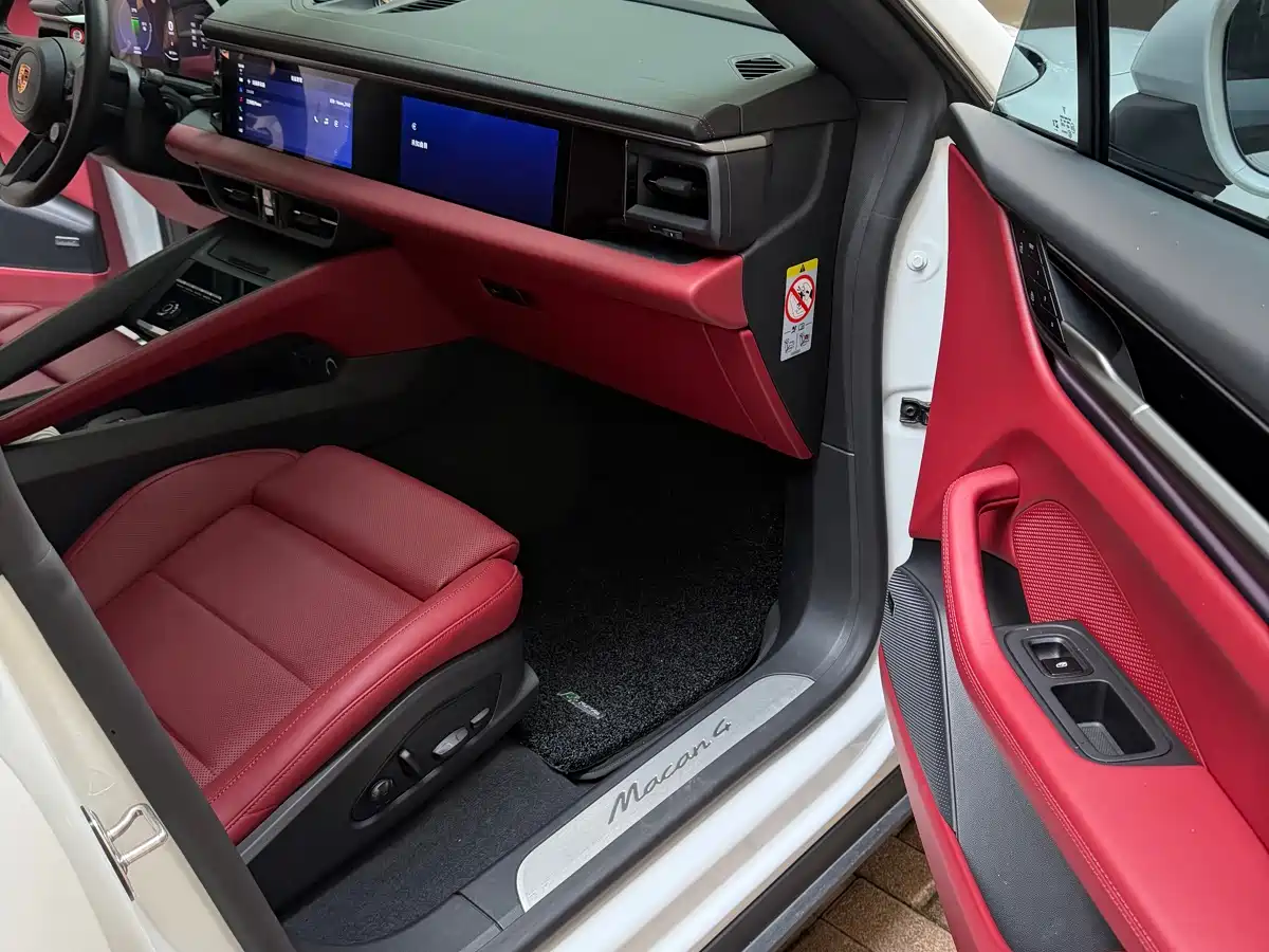 PORSCHE MACAN NEW ENERGY