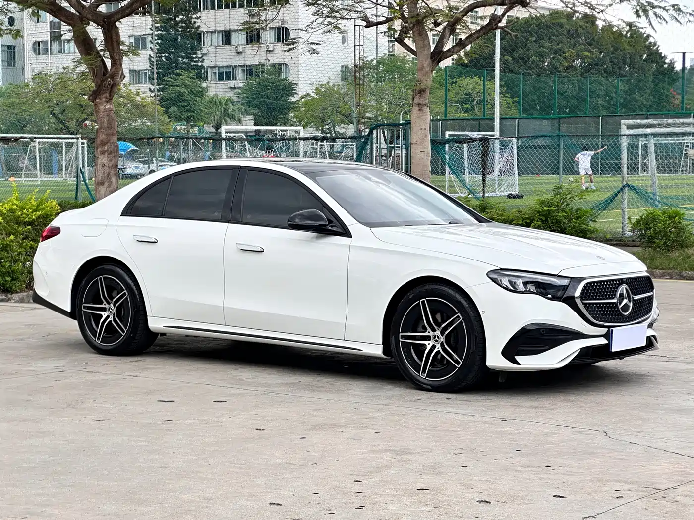 MERCEDES-BENZ E-CLASS (IMPORTED)